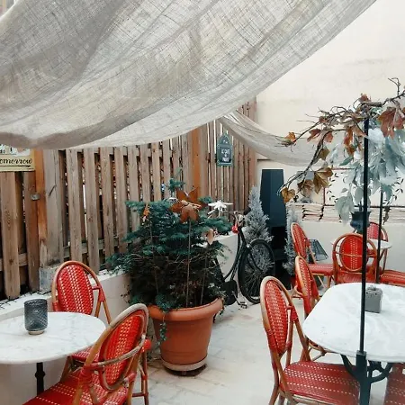 Paris Authentic House Open Space Metro 14 Hopital Bicetre, Rer B